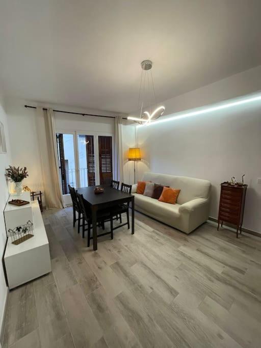 Habitacion Roca Foradada En Casa Cami De Les Aiguees Monistrol De Montserrat Kültér fotó